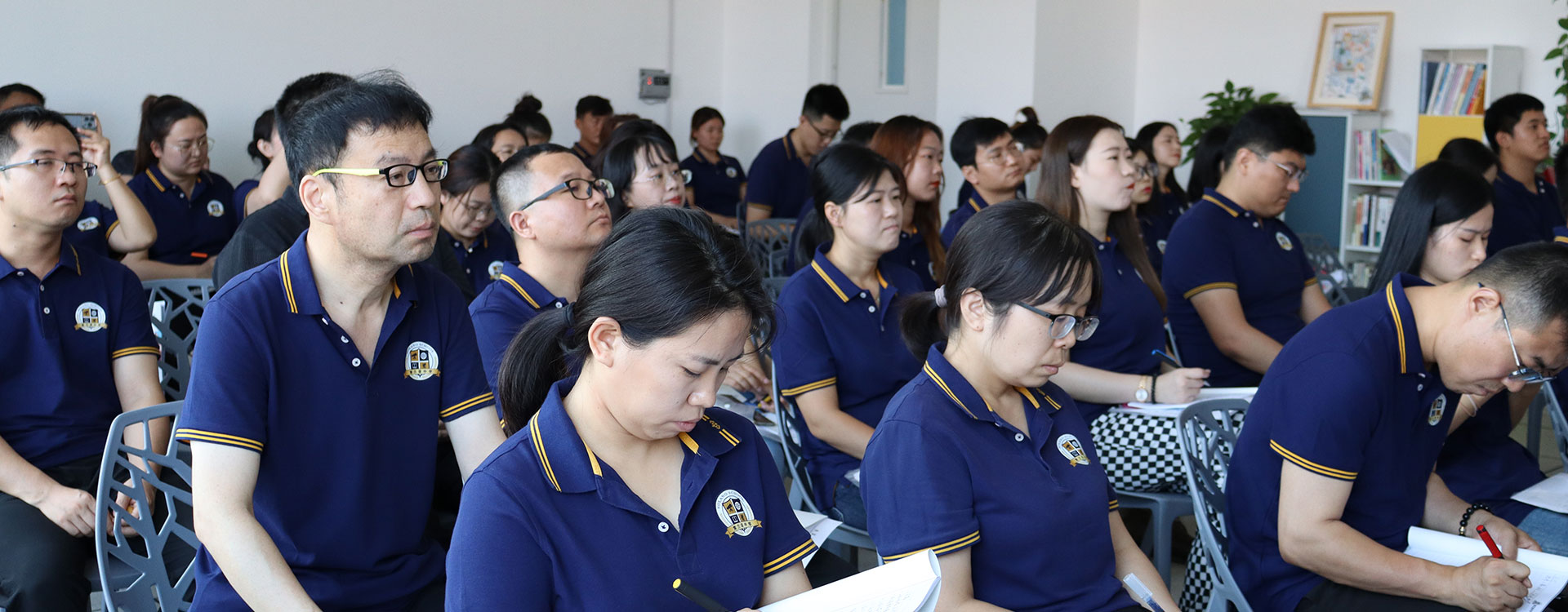 男生用鸡鸡捅女生的视频网站